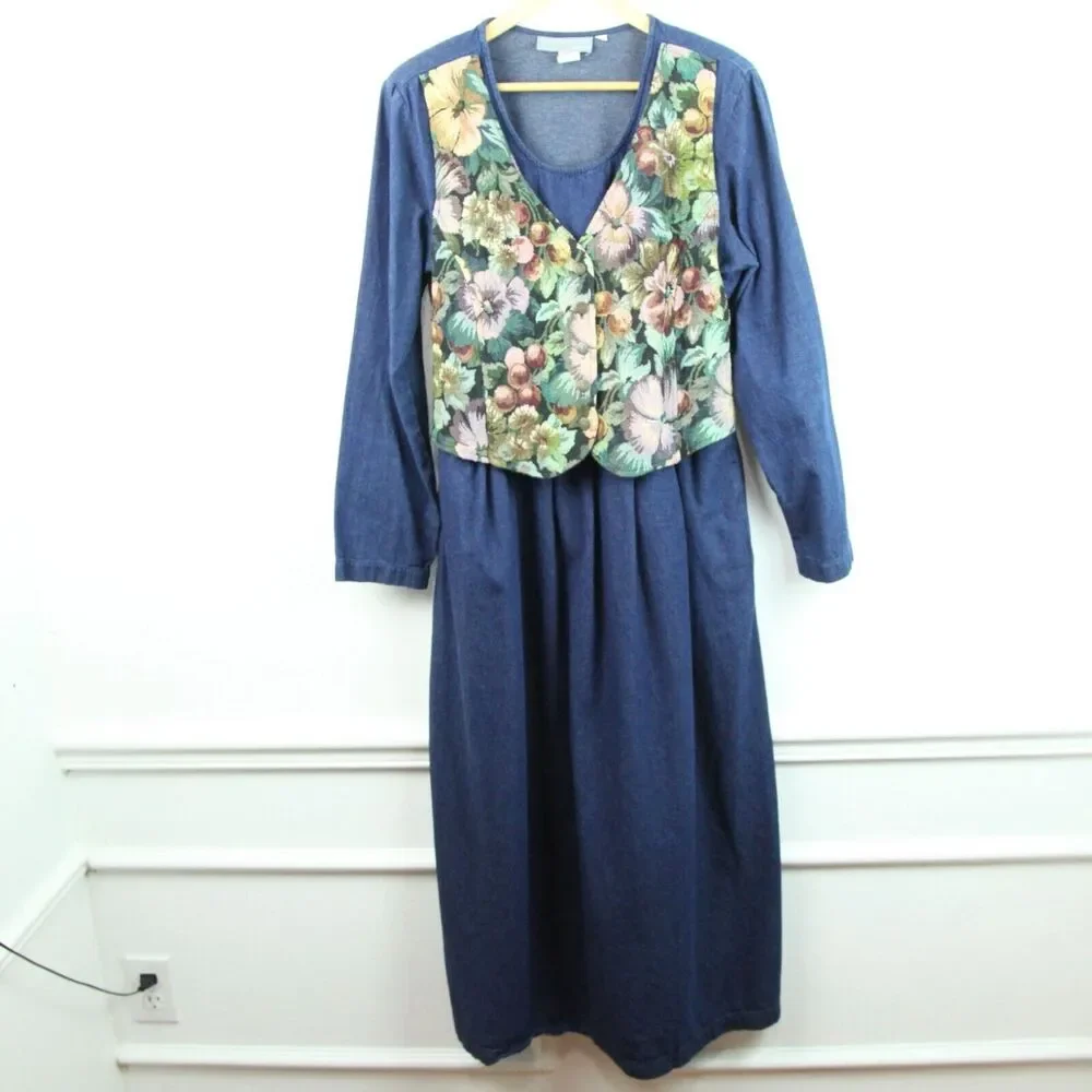light blue dresses Cute Smocked Maxi Dress | Trendy Women's Frock Black White Store JP Waist Size:66 model is wearing size